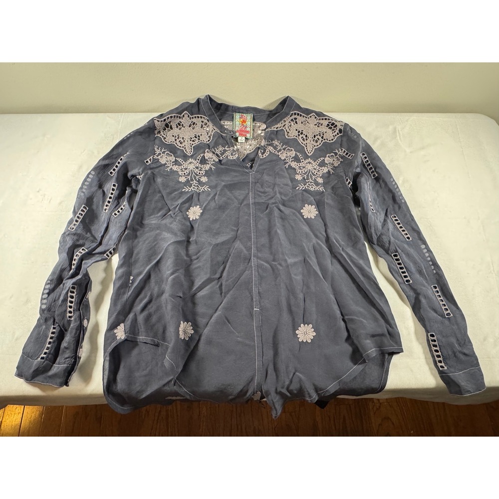 Johnny Was Biya Gray Silk Embroidered Lace Crochet Long Sleeve Blouse Top Small